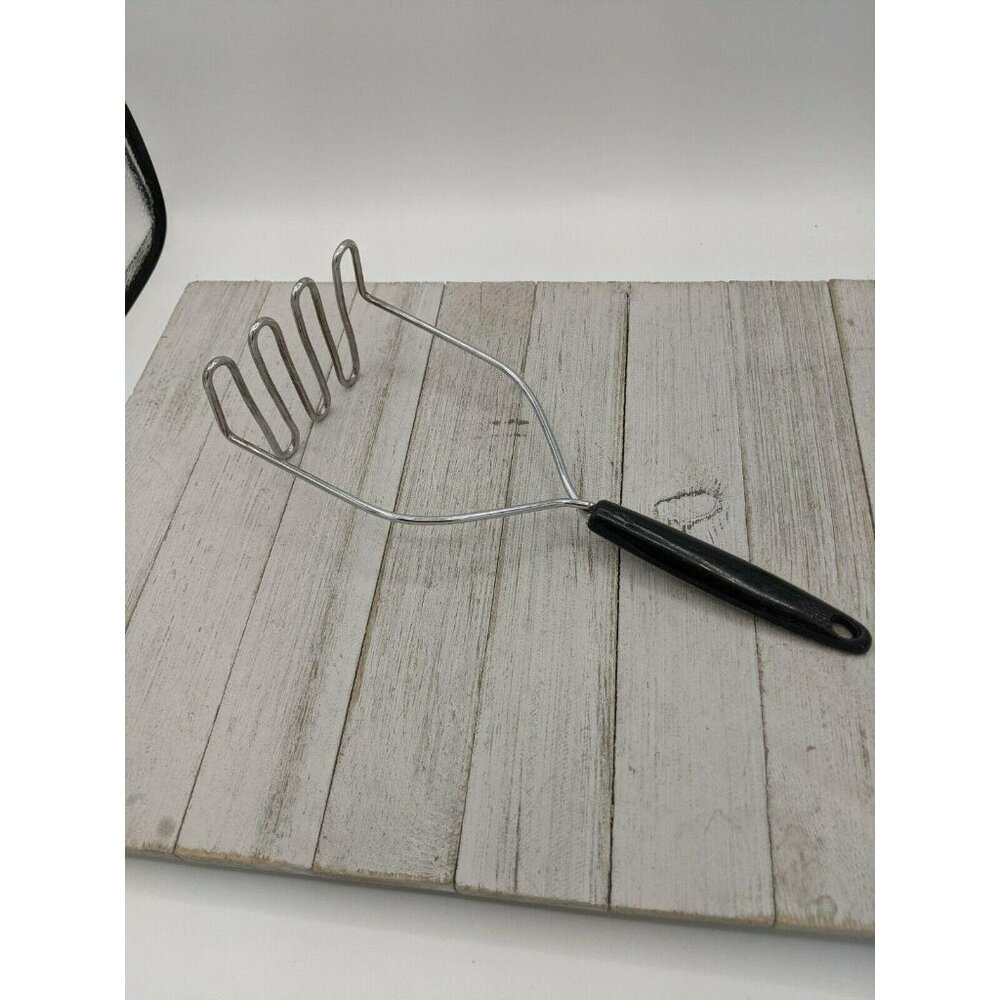 Vintage EKCO #10 Potato Vegetable Masher Black Handle Utensil 10 1/4"